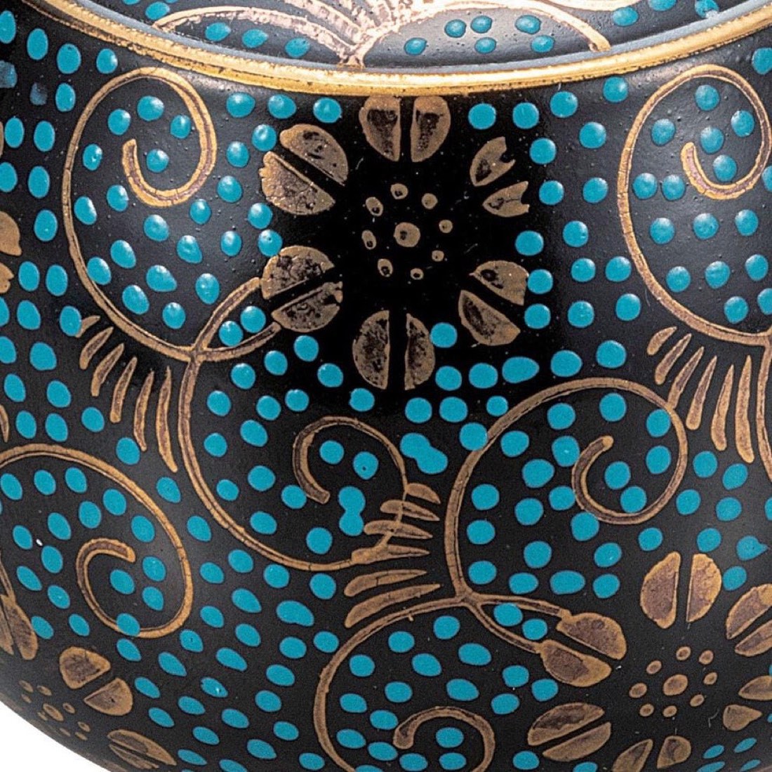Japanese Incense Burner, Mini Kutani Ware Blue Dot Clematis Porcelain Koro — view 6