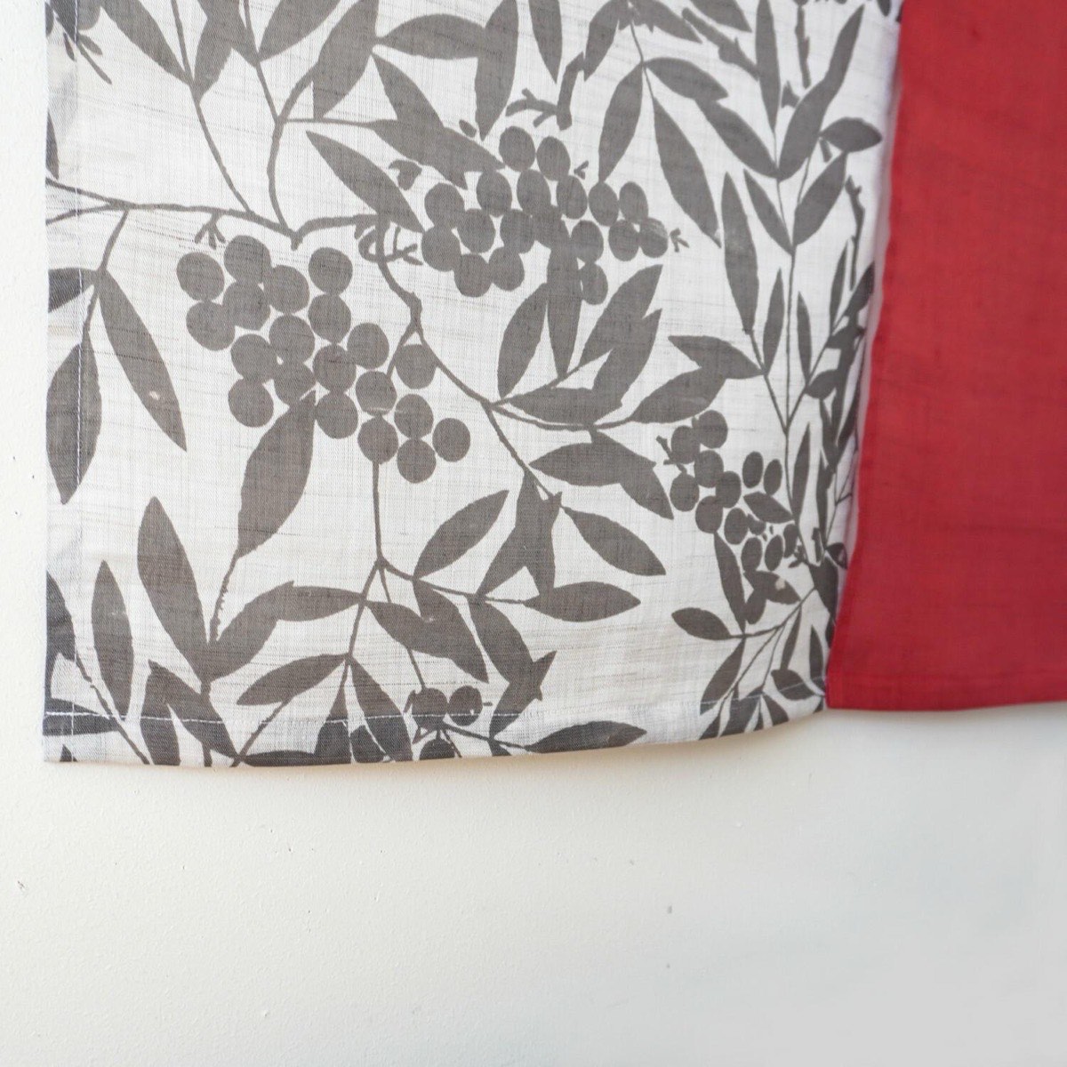 Japanese Linen Noren Curtain, Red Nanten Motif, Handwoven Iono Fabric, 33.1 x 59.1 in — view 8