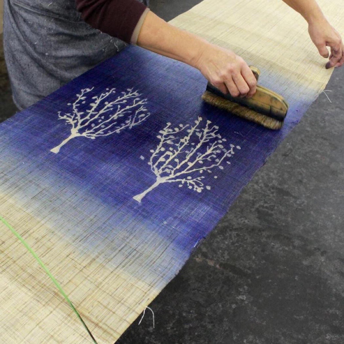 Japanese Linen Noren Curtain, Tree Motif, Indigo Gradient, 33.1 x 47.2 in — view 9