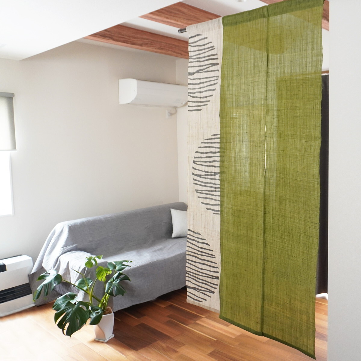 Japanese Linen Noren Curtain, Triple Panel, Kasumi Arc Pattern, Rikyu Green, 33.1 x 59.1 in, Handwoven Ramie, Made in Japan — view 8