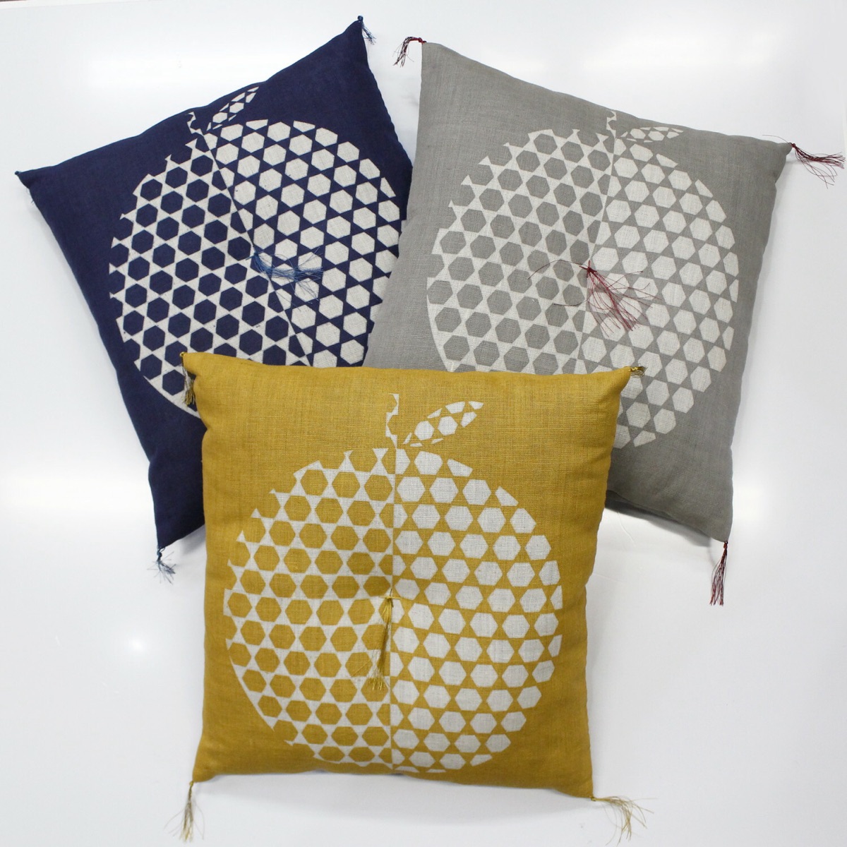 Japanese Linen Tea Cushion (Zabuton), Ihira Weave, Tortoiseshell Apple Motif, Mustard, 16.5 x 17.7 in, Made in Japan — view 6