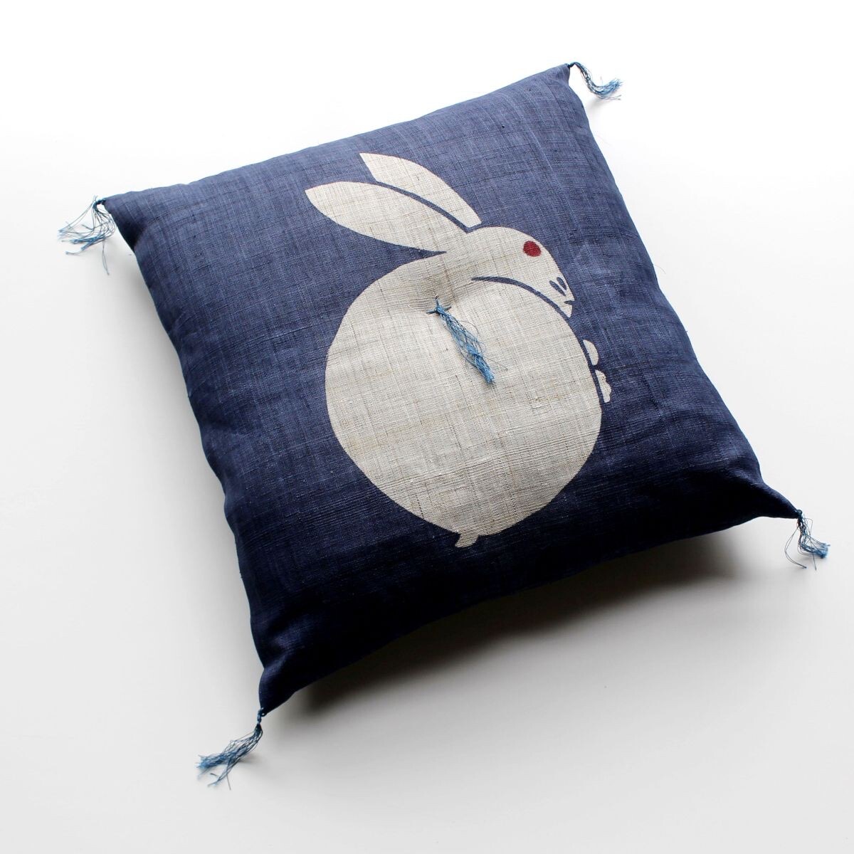Japanese Linen Tea Cushion (Zabuton), Rabbit Motif, Indigo, 16.5 x 17.7 in, Hand-Dyed, Made in Japan — view 5