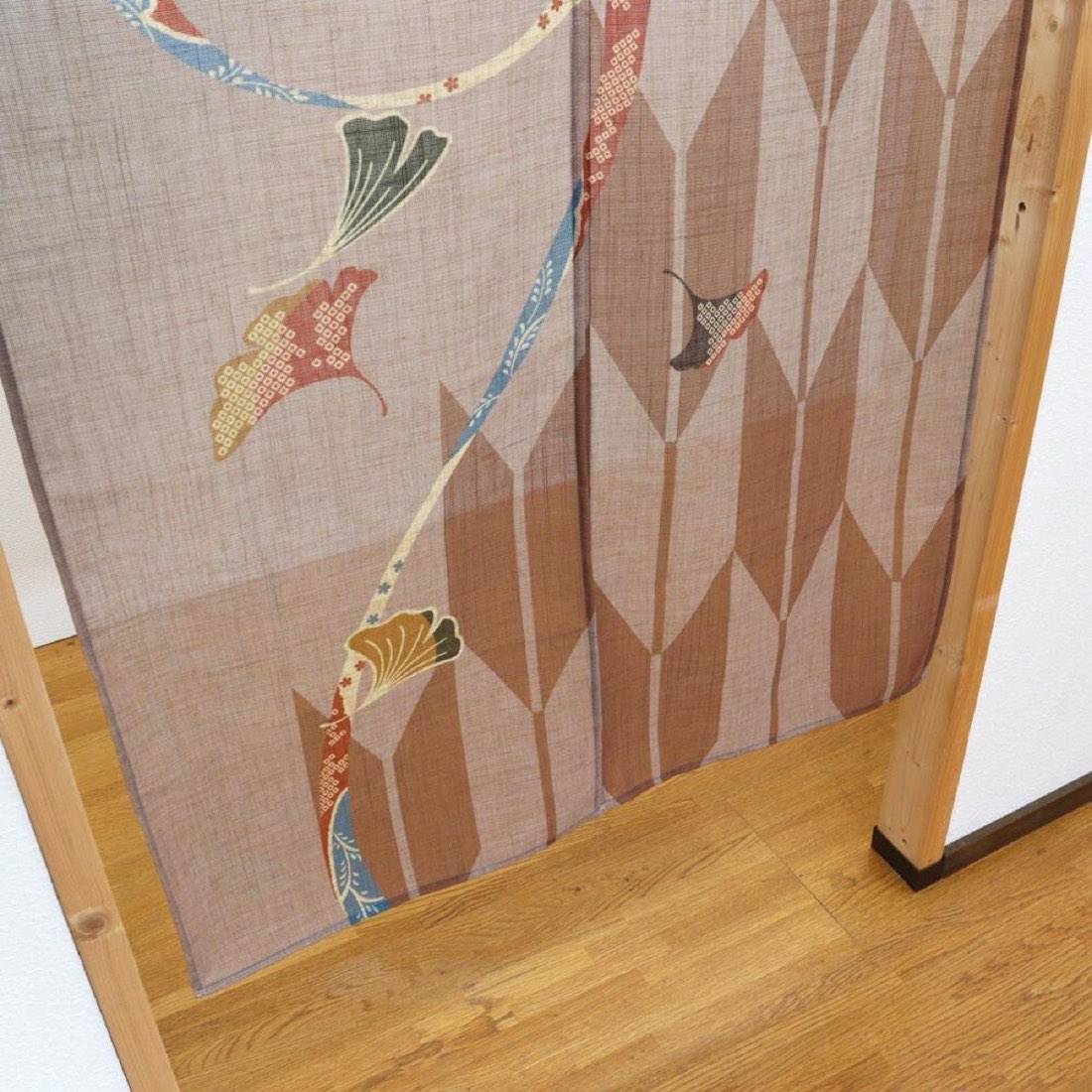 Japanese Noren Door Curtain, Ginkgo Arrow Pattern, Linen-Like Fabric, Made in Japan — view 6