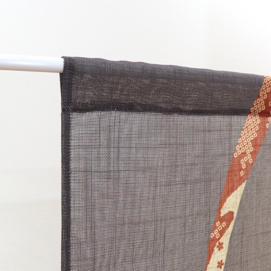 Japanese Noren Door Curtain, Ginkgo Arrow Pattern, Linen-Like Fabric, Made in Japan — view 7