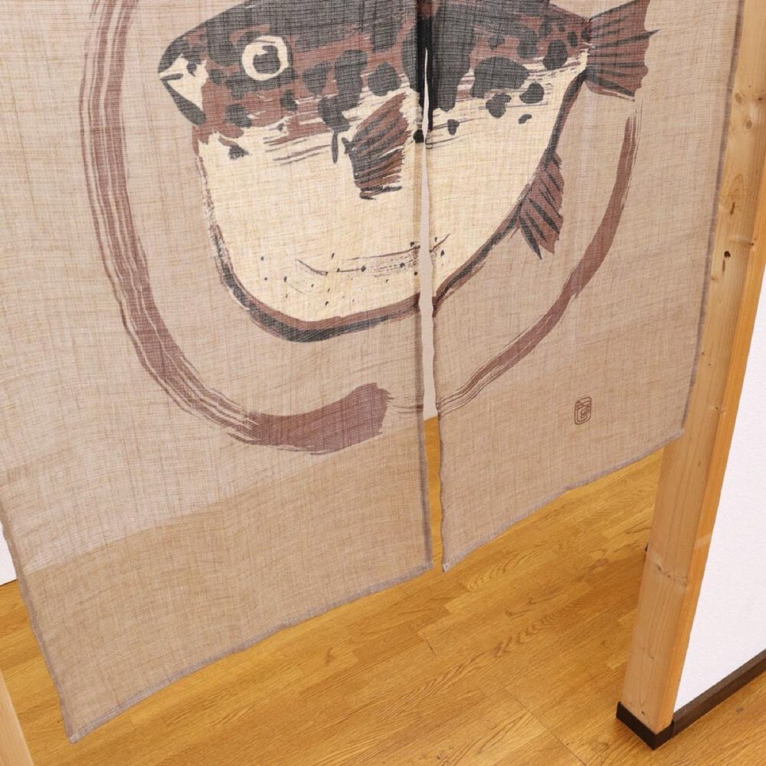 Japanese Noren Door Curtain, Pufferfish Circle, 33.5 x 35.4 in, Made in Japan — view 5