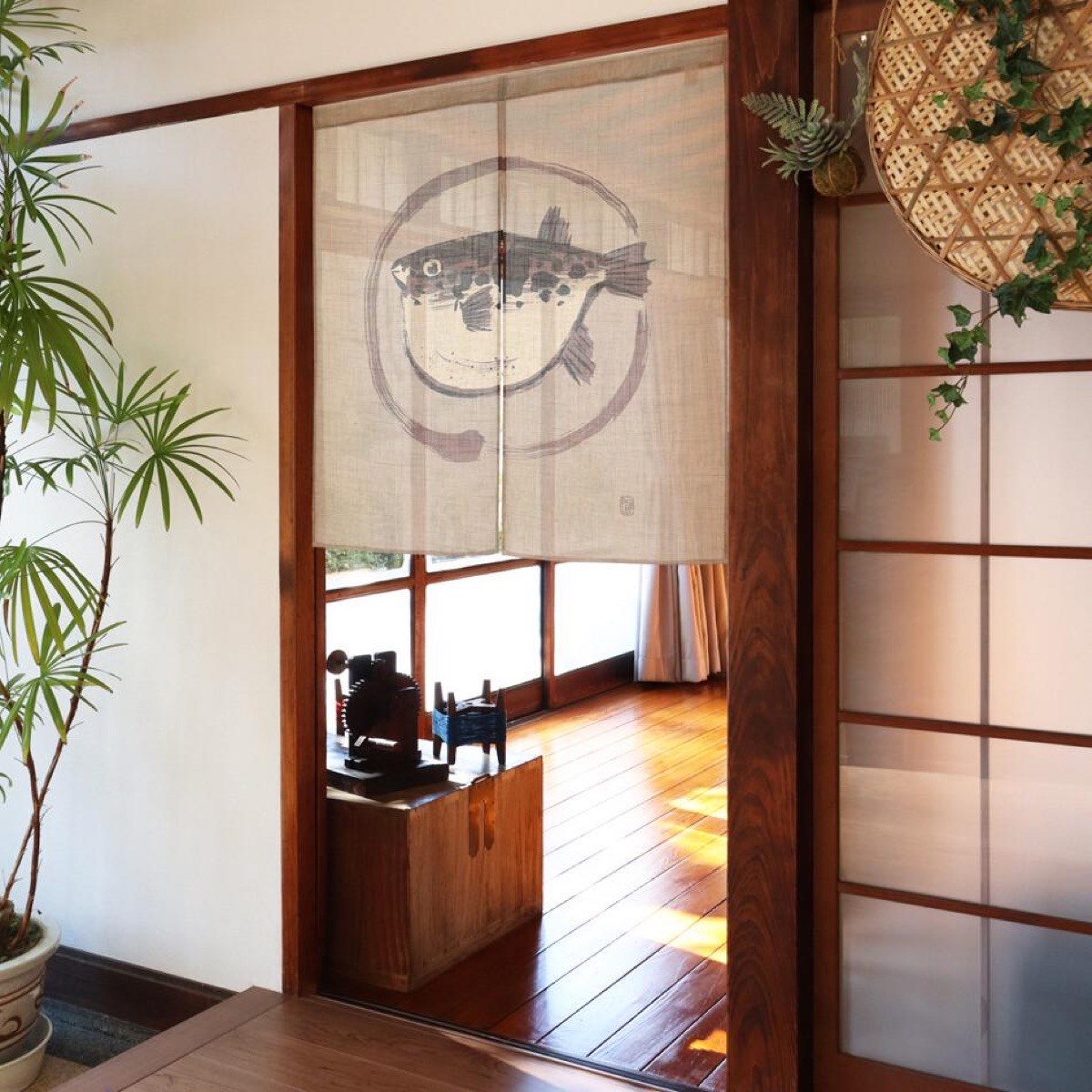 Japanese Noren Door Curtain, Pufferfish Circle, 33.5 x 35.4 in, Made in Japan — view 8