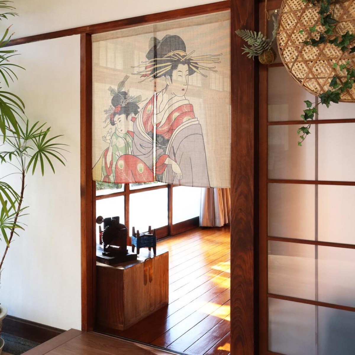Japanese Noren Door Curtain, Two Beauty Portraits, 33.5 x 35.4 in, Made in Japan — view 8