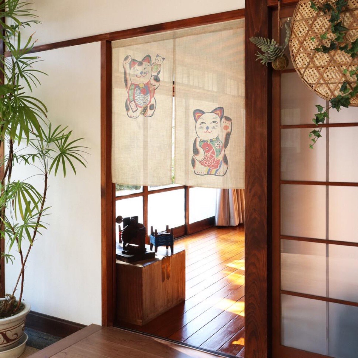 Japanese Noren Door Curtain, Two Beckoning Cats, 33.5 x 35.4 in, Made in Japan — view 8