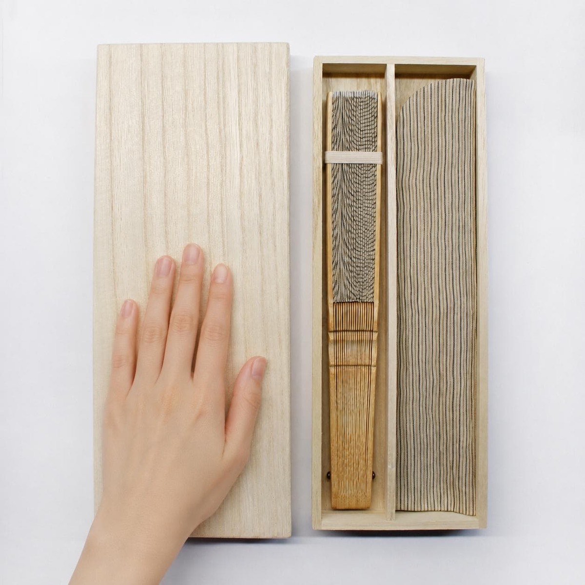 Japanese Sensu Folding Fan, Linen Ojiya Chijimi Beige Stripe, Bamboo Frame, Made in Japan — view 8