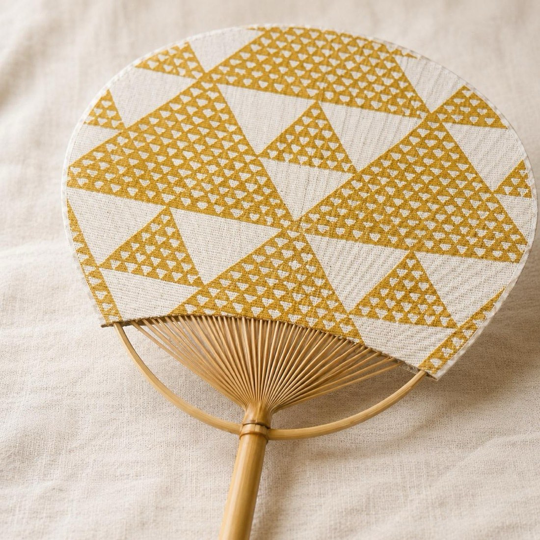 Japanese Uchiwa Hand Fan, Linen Uroko Scale Motif, Bamboo Frame, Made in Japan — view 9