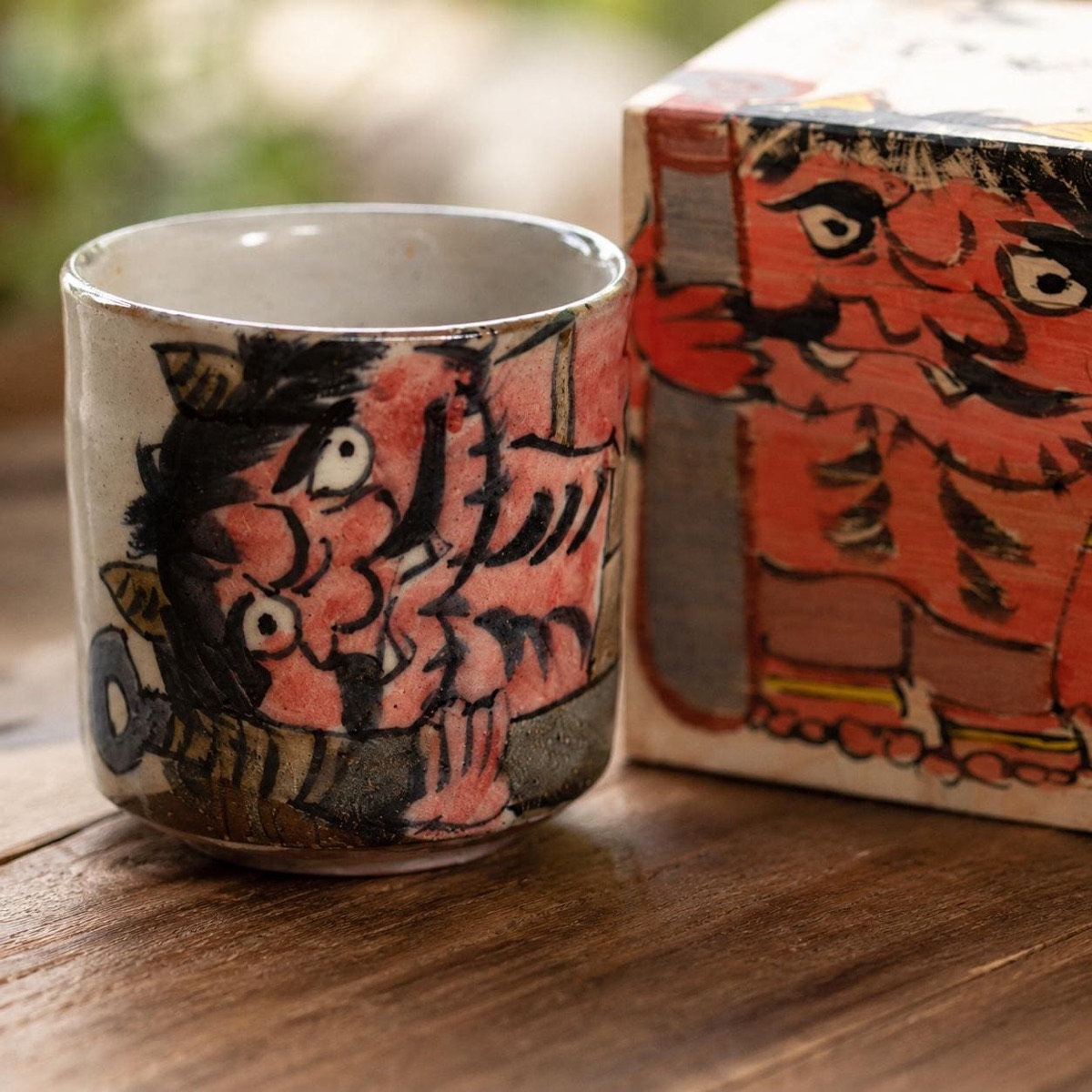Japanese Tea Cup, Kutani Yunomi Lucky-Day Calligraphy — No Handle, Hand-Painted, Gift-Boxed (385ml) — view 8