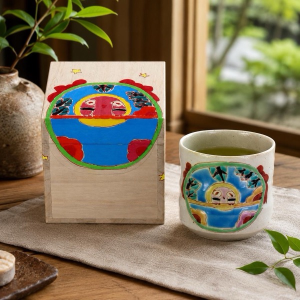 Japanese Tea Cup, Kutani Yunomi Owl (Fukurō Charm) — No Handle, Hand-Painted, Gift-Boxed (270ml)